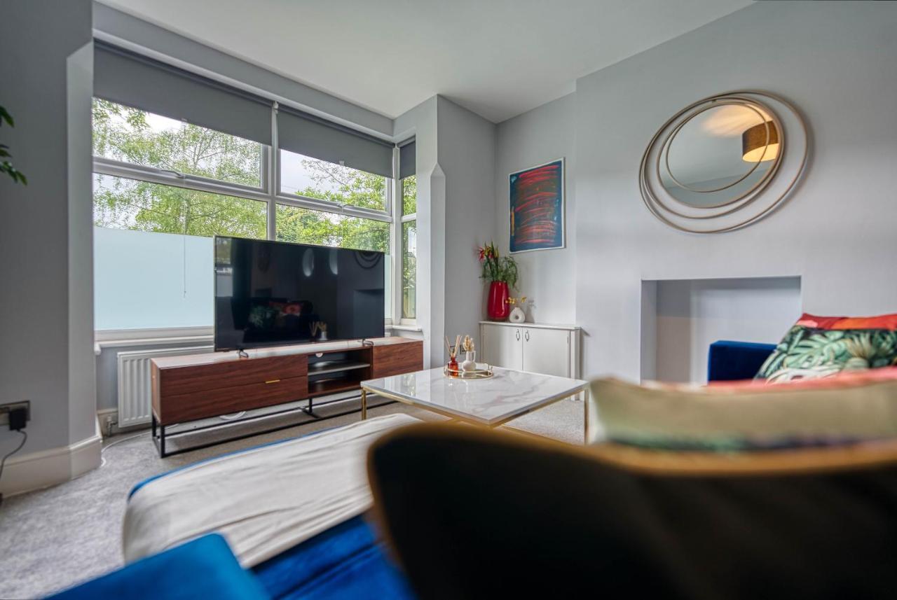 Spacious Nottingham Abode - Sleeps 16 Екстериор снимка
