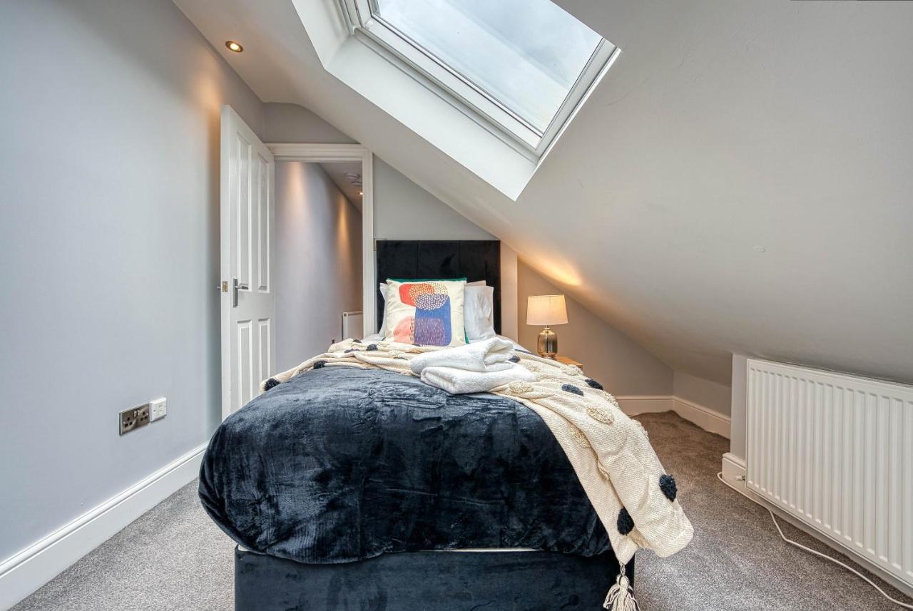 Spacious Nottingham Abode - Sleeps 16 Екстериор снимка