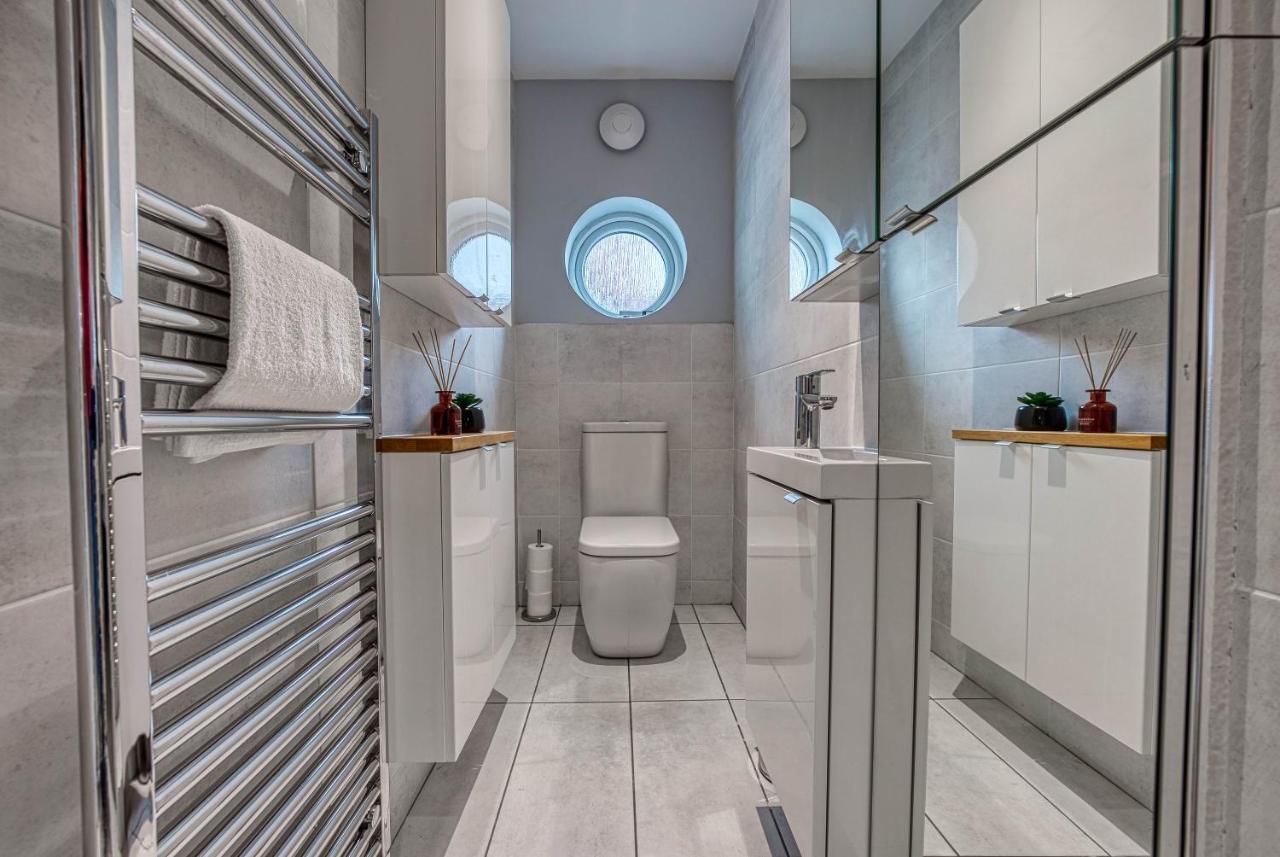Spacious Nottingham Abode - Sleeps 16 Екстериор снимка